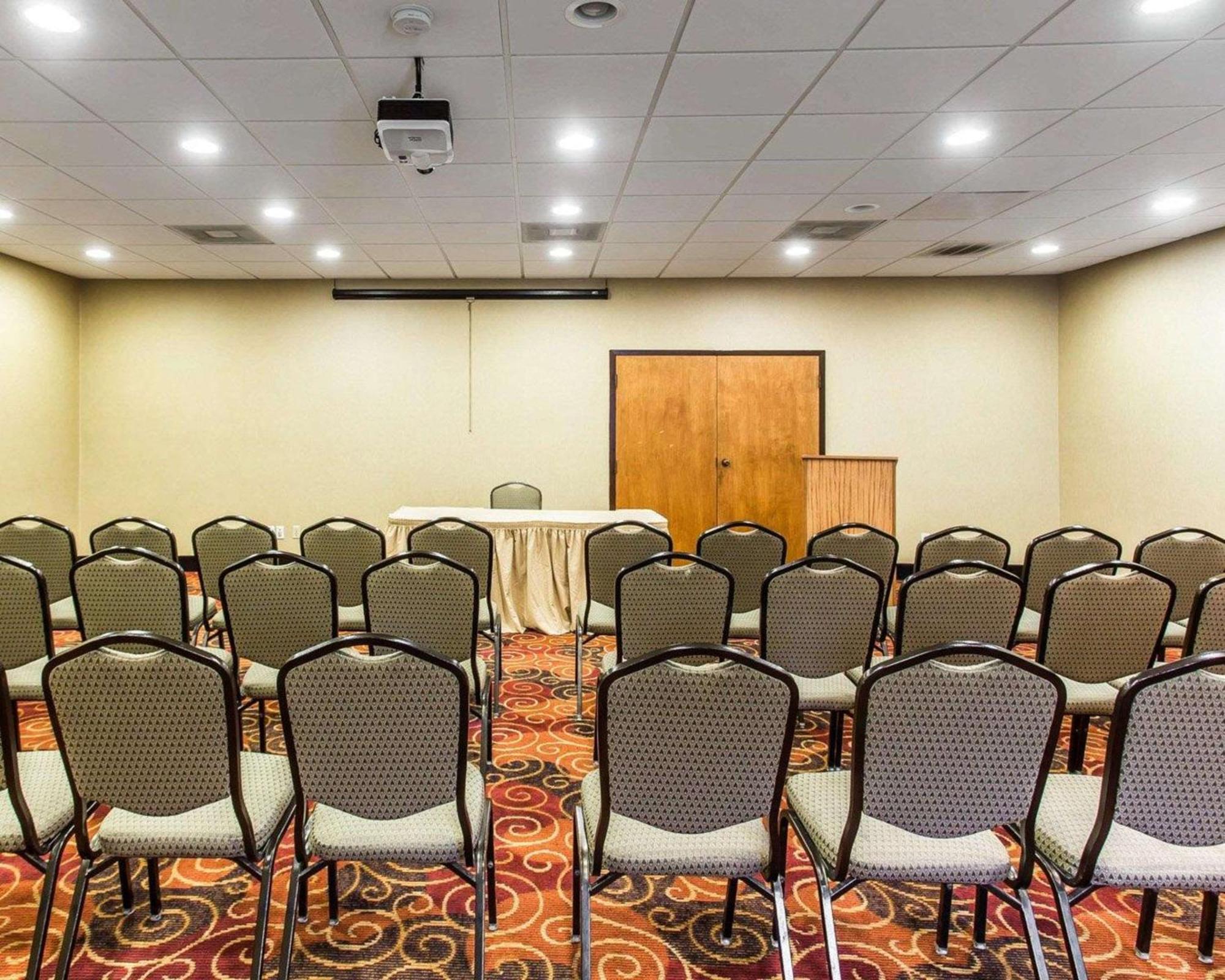 Quality Suites Hickory South Exteriér fotografie