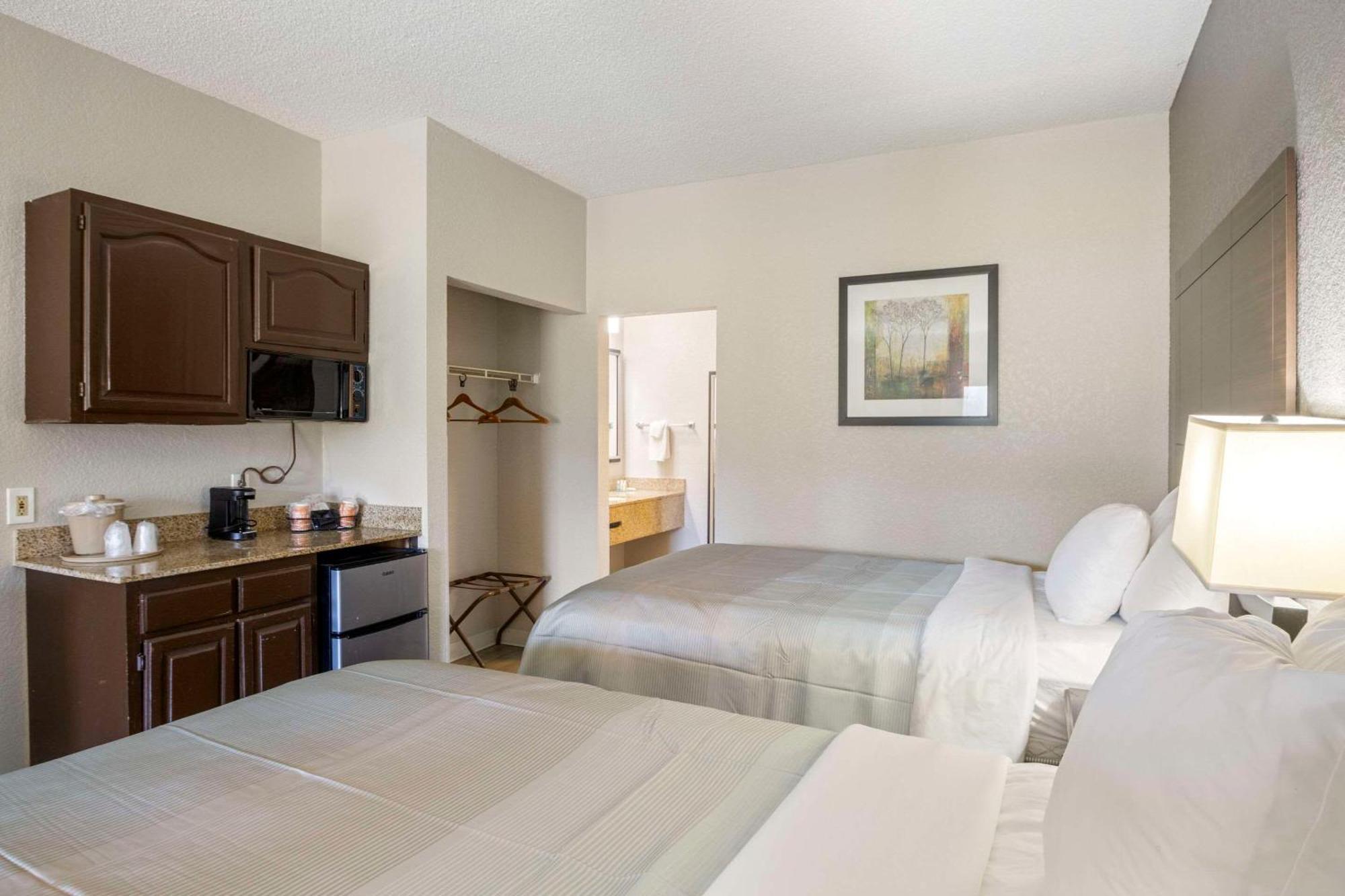 Quality Suites Hickory South Exteriér fotografie