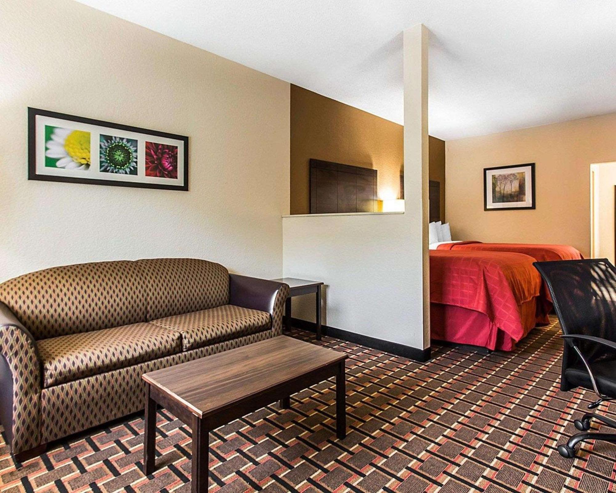 Quality Suites Hickory South Exteriér fotografie