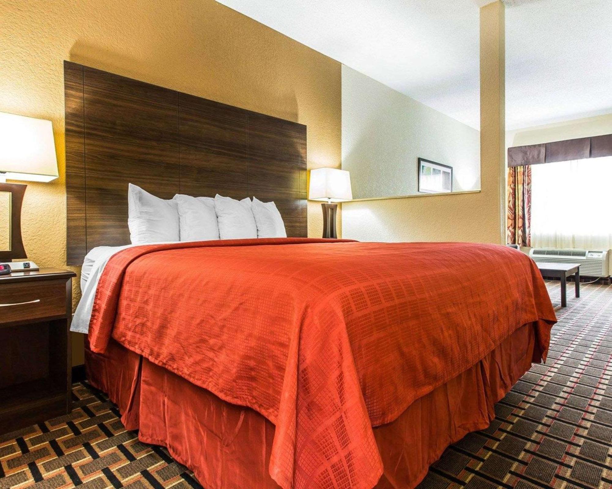 Quality Suites Hickory South Exteriér fotografie