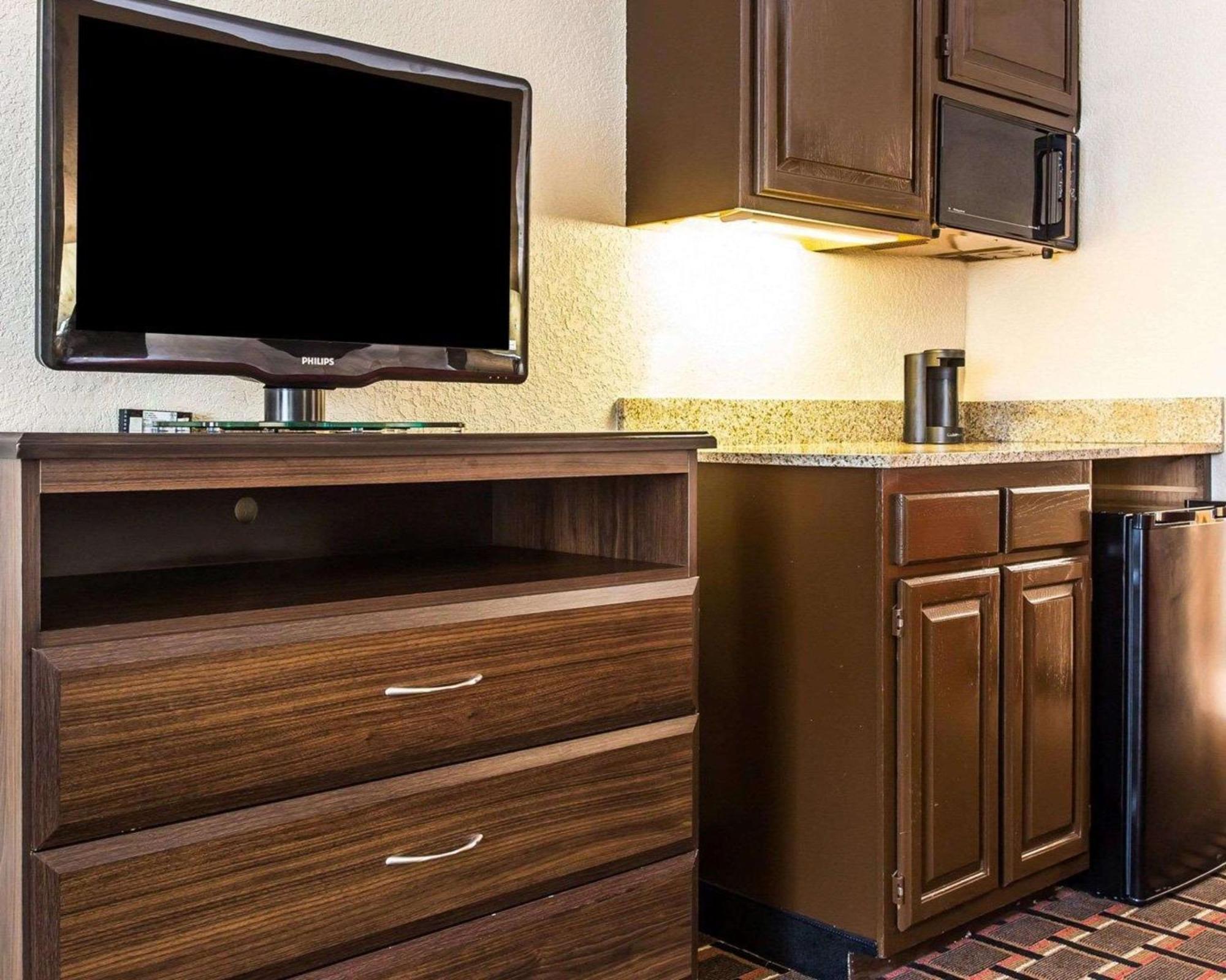 Quality Suites Hickory South Exteriér fotografie